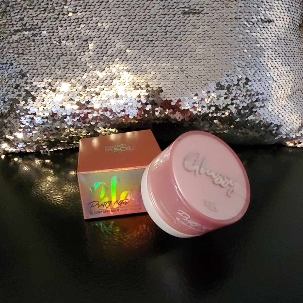 Glassy Skin Balm